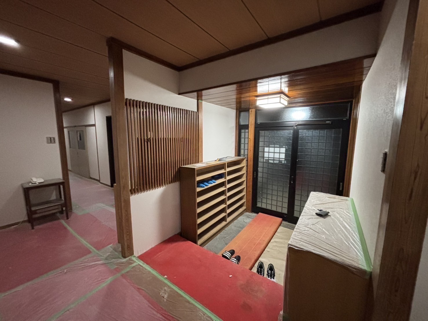 埼玉県草加市の玄関リフォーム 施工後 | 弥栄建設
