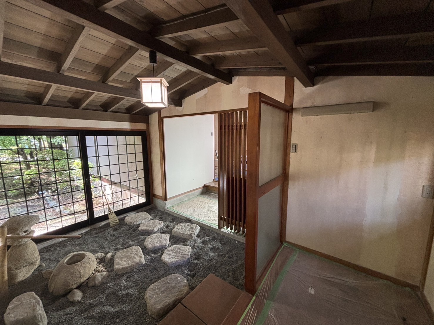 室内石庭リフォーム Before